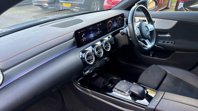 Mercedes-Benz CLA 250e AMG Line Premium + Night Ed 4dr Tip Auto Saloon